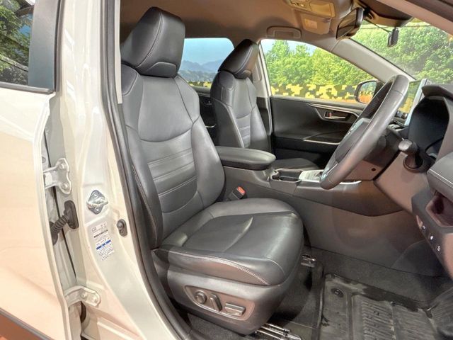 TOYOTA RAV4 HYBRID 4WD 2021 Image 31