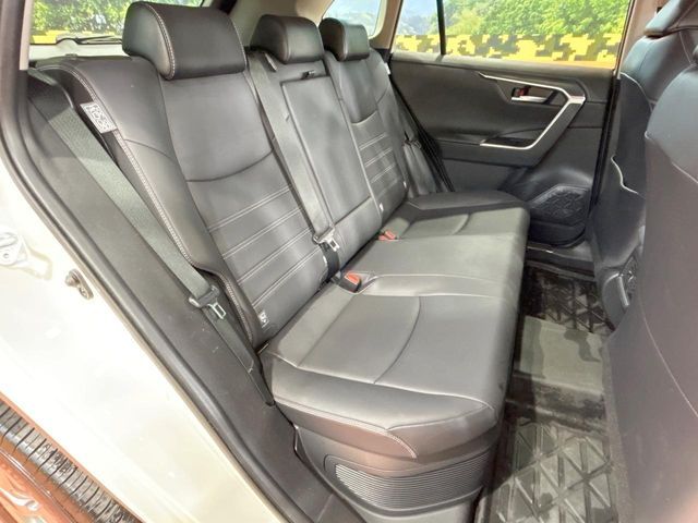 TOYOTA RAV4 HYBRID 4WD 2021 Image 31