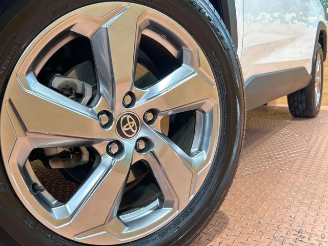 TOYOTA RAV4 HYBRID 4WD 2021 Image 31