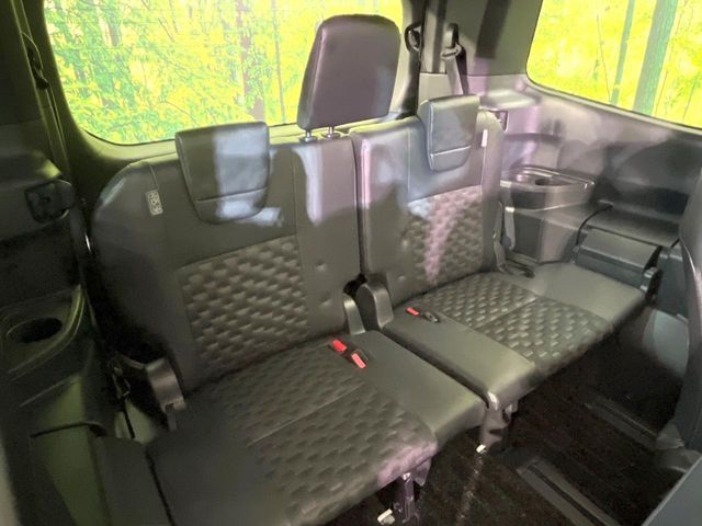 TOYOTA VOXY HYBRID 2022 Image 31