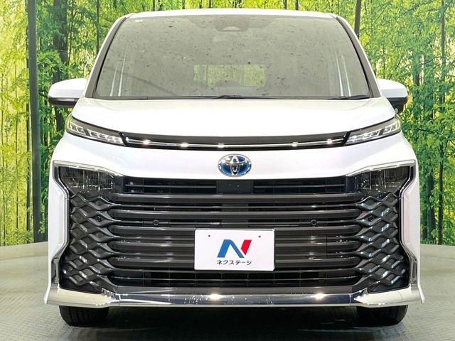 TOYOTA VOXY HYBRID 2022 Image 31