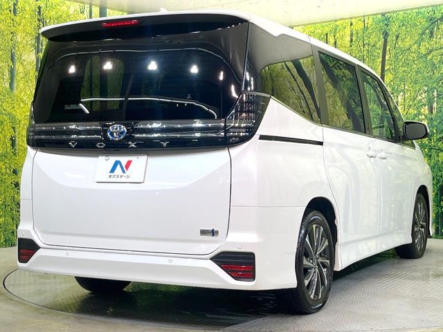 TOYOTA VOXY HYBRID 2025 Image 31