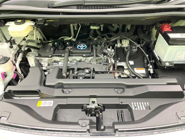 TOYOTA VOXY HYBRID 2025 Image 31