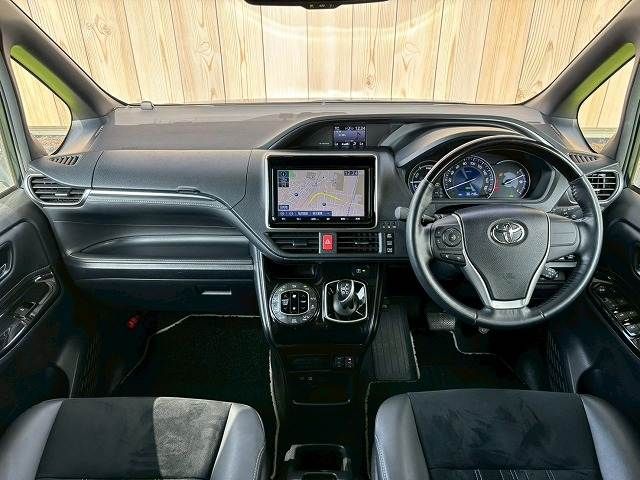 TOYOTA ESQUIRE HYBRID 2019 Image 31