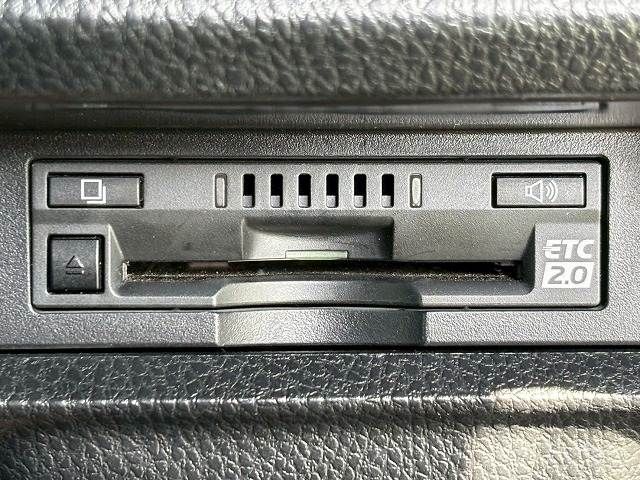 TOYOTA ESQUIRE HYBRID 2019 Image 31