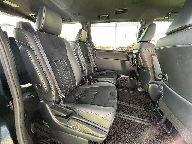 TOYOTA ESQUIRE HYBRID 2019 Image 31