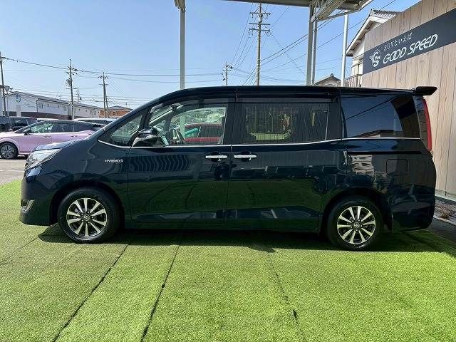 TOYOTA ESQUIRE HYBRID 2019 Image 31