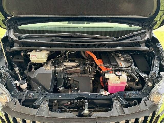 TOYOTA ESQUIRE HYBRID 2019 Image 31