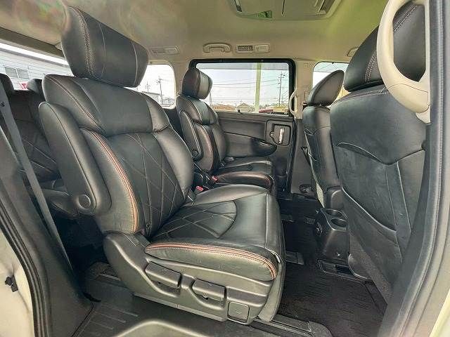 NISSAN ELGRAND 2015 Image 31