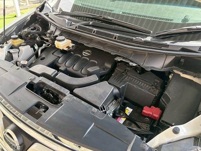 NISSAN ELGRAND 2015 Image 31