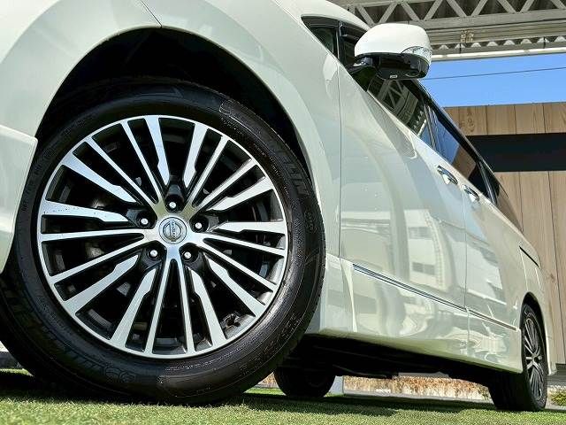 NISSAN ELGRAND 2015 Image 31