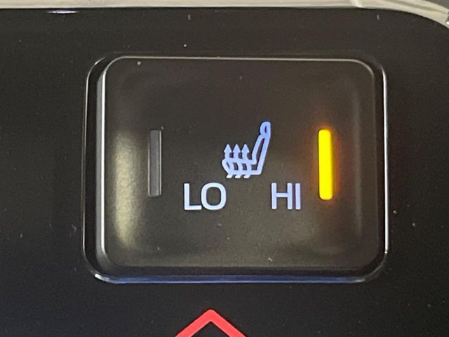 TOYOTA VOXY HYBRID 2025 Image 31