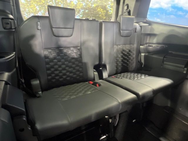 TOYOTA VOXY HYBRID 2025 Image 31