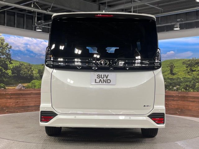 TOYOTA VOXY HYBRID 2025 Image 31