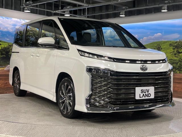 TOYOTA VOXY HYBRID 2025 Image 31