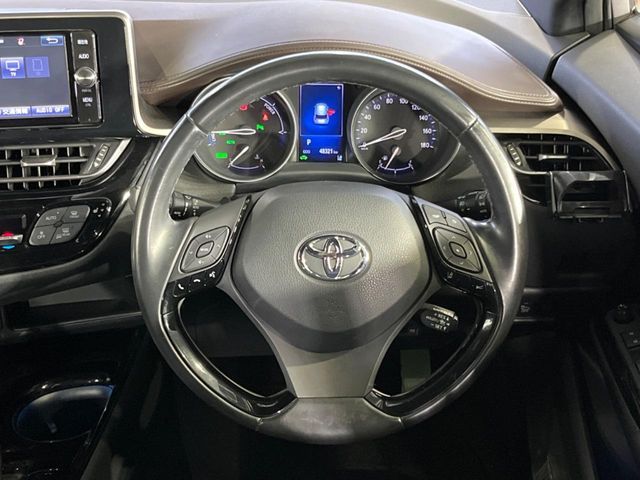 TOYOTA C-HR 2018 Image 31