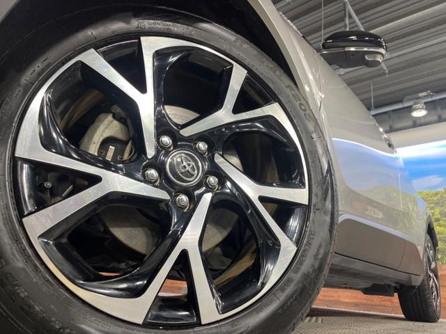 TOYOTA C-HR 2018 Image 31