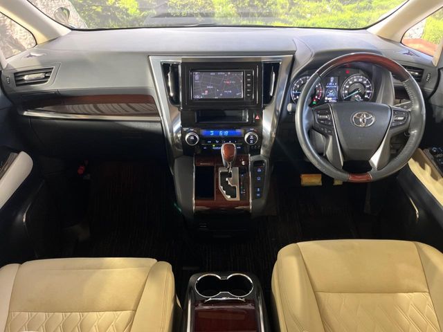 TOYOTA ALPHARD 2015 Image 31