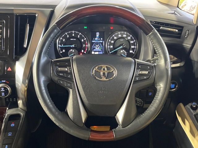TOYOTA ALPHARD 2015 Image 31