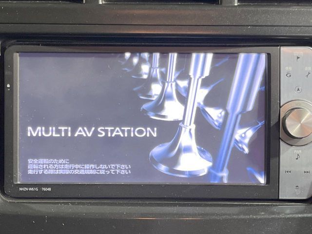 TOYOTA PRIUS ALPHA 2013 Image 31