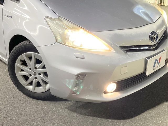 TOYOTA PRIUS ALPHA 2013 Image 31