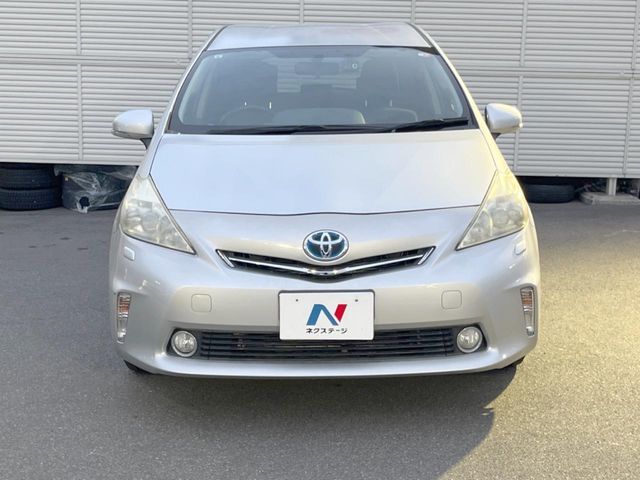 TOYOTA PRIUS ALPHA 2013 Image 31