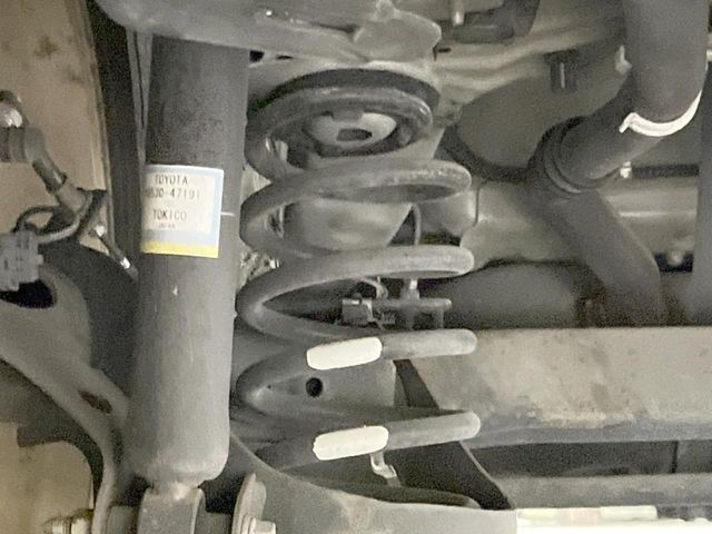 TOYOTA PRIUS ALPHA 2013 Image 31