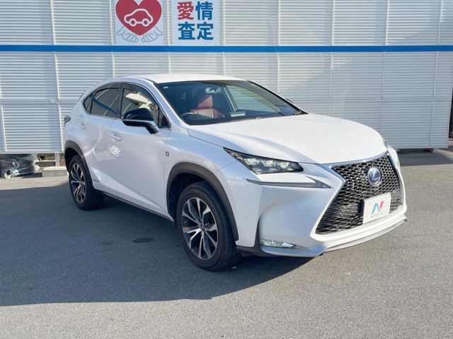 TOYOTA LEXUS NX300H 2015 Image 31