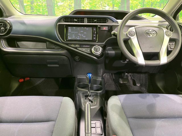 TOYOTA AQUA 2015 Image 31