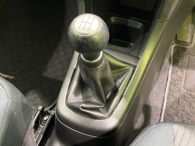 SUZUKI SWIFT 2012 Image 31