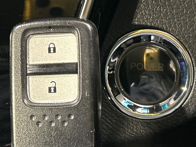 HONDA VEZEL HYBRID 2018 Image 31