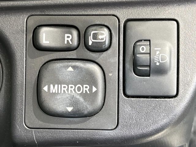 TOYOTA AQUA 2013 Image 31