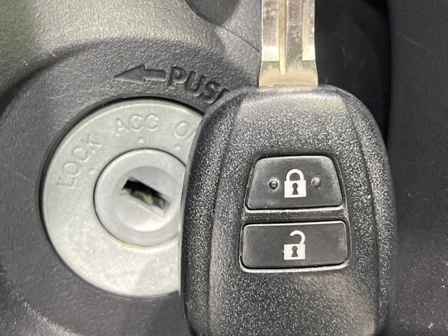 TOYOTA AQUA 2013 Image 31