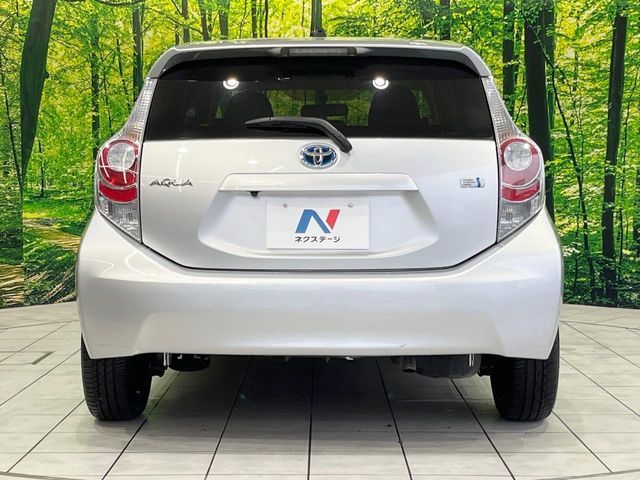 TOYOTA AQUA 2013 Image 31