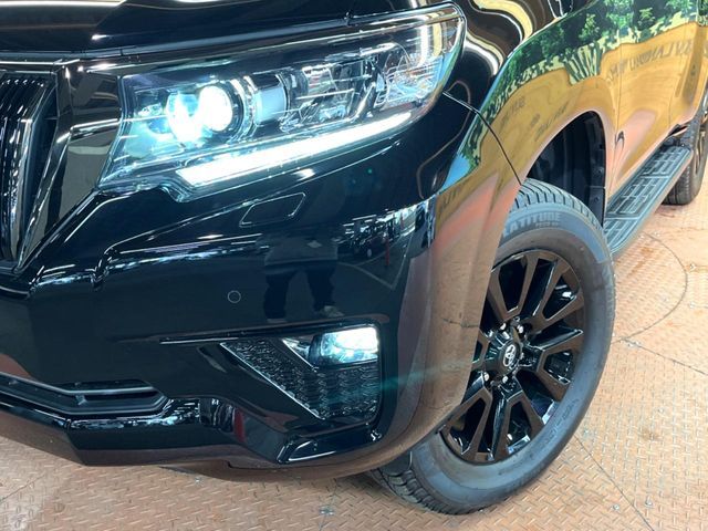 TOYOTA LANDCRUISER PRADO 2022 Image 31