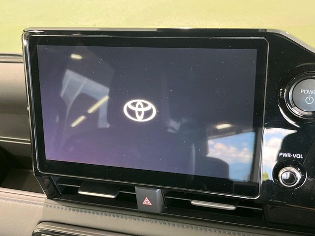 TOYOTA VOXY HYBRID 2025 Image 31