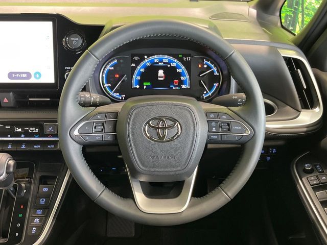 TOYOTA VOXY HYBRID 2025 Image 31
