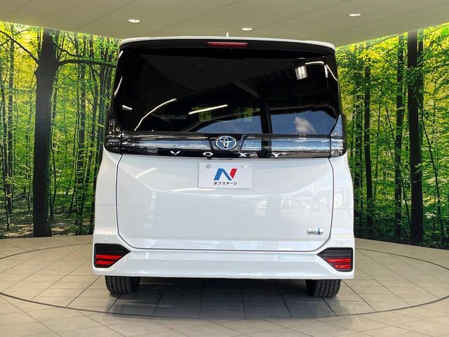 TOYOTA VOXY HYBRID 2025 Image 31