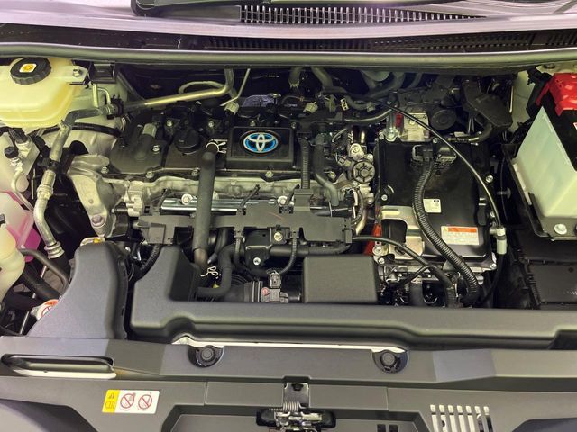 TOYOTA VOXY HYBRID 2025 Image 31