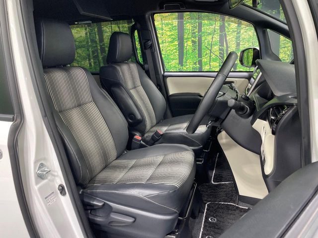 TOYOTA NOAH 2019 Image 31