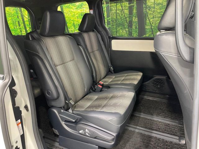 TOYOTA NOAH 2019 Image 31