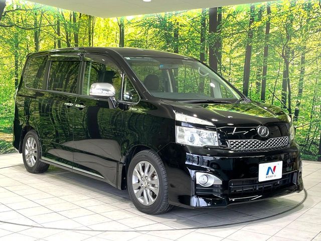 TOYOTA VOXY 2012 Image 31