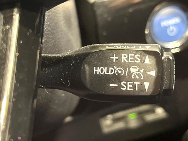 TOYOTA PRIUS 2017 Image 31