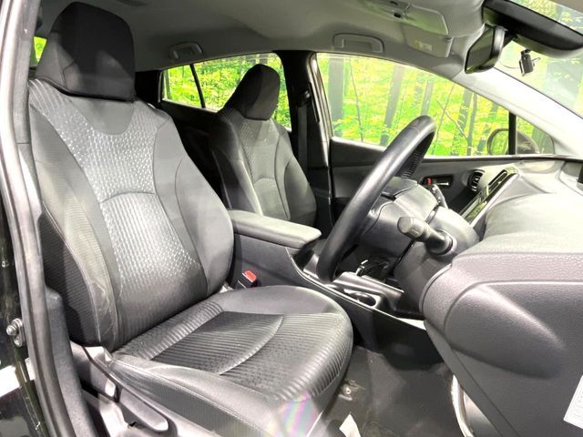 TOYOTA PRIUS 2017 Image 31