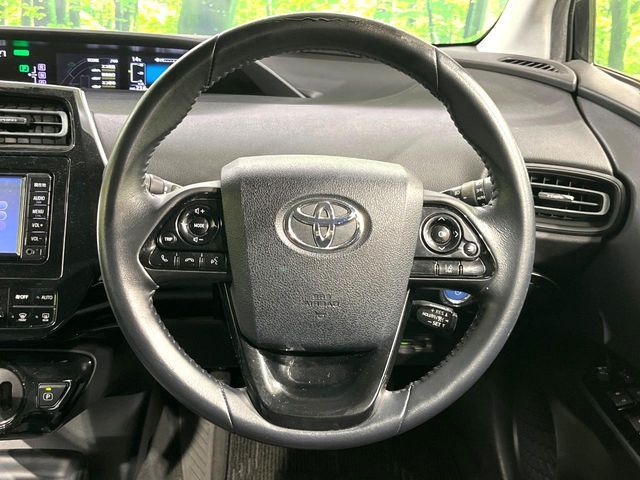 TOYOTA PRIUS 2017 Image 31