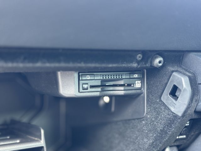 TOYOTA LEXUS IS350 2019 Image 31