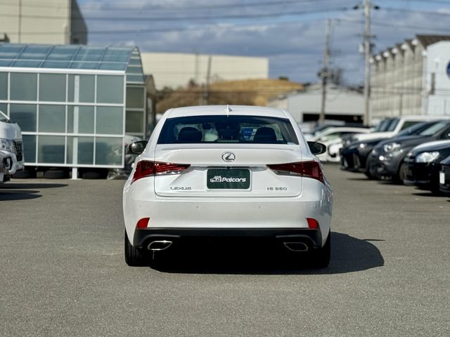 TOYOTA LEXUS IS350 2019 Image 31