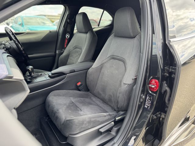 TOYOTA LEXUS UX200 2020 Image 31