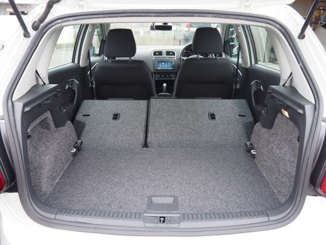 VOLKSWAGEN POLO 2017 Image 31