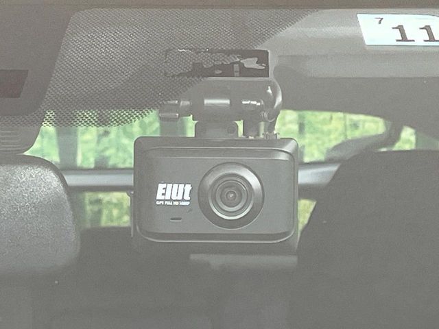 TOYOTA PRIUS 2022 Image 31